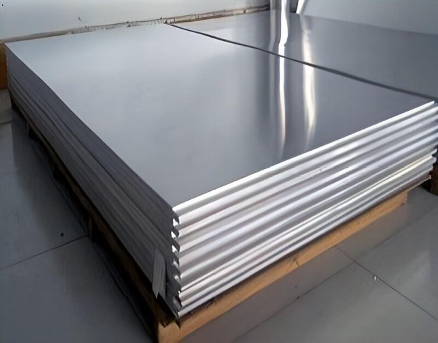 Alloy Steel Sheet: Manufacturing, Features, Advantages, and Selection Criteria